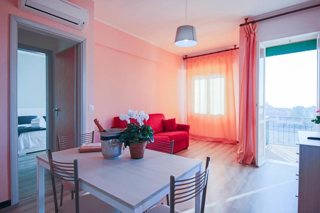 Residence Riviera Mare Pietra Ligure Buitenkant foto